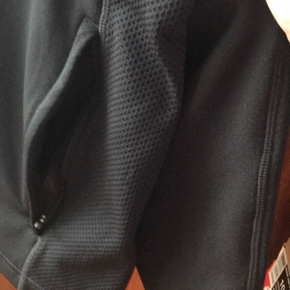 Nike Men’s pullover 1/4 zip black jacket  size M - Picture 6 of 6